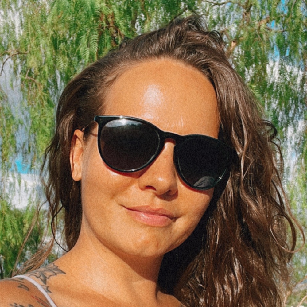 Meet your Posher, Hayley